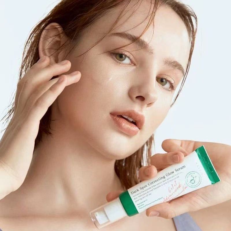 AXIS-Y Anshuyan Niacinamide Brightening Essence improves dull spots and brightens the complexion